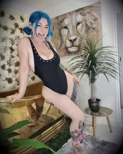 Lola Mason